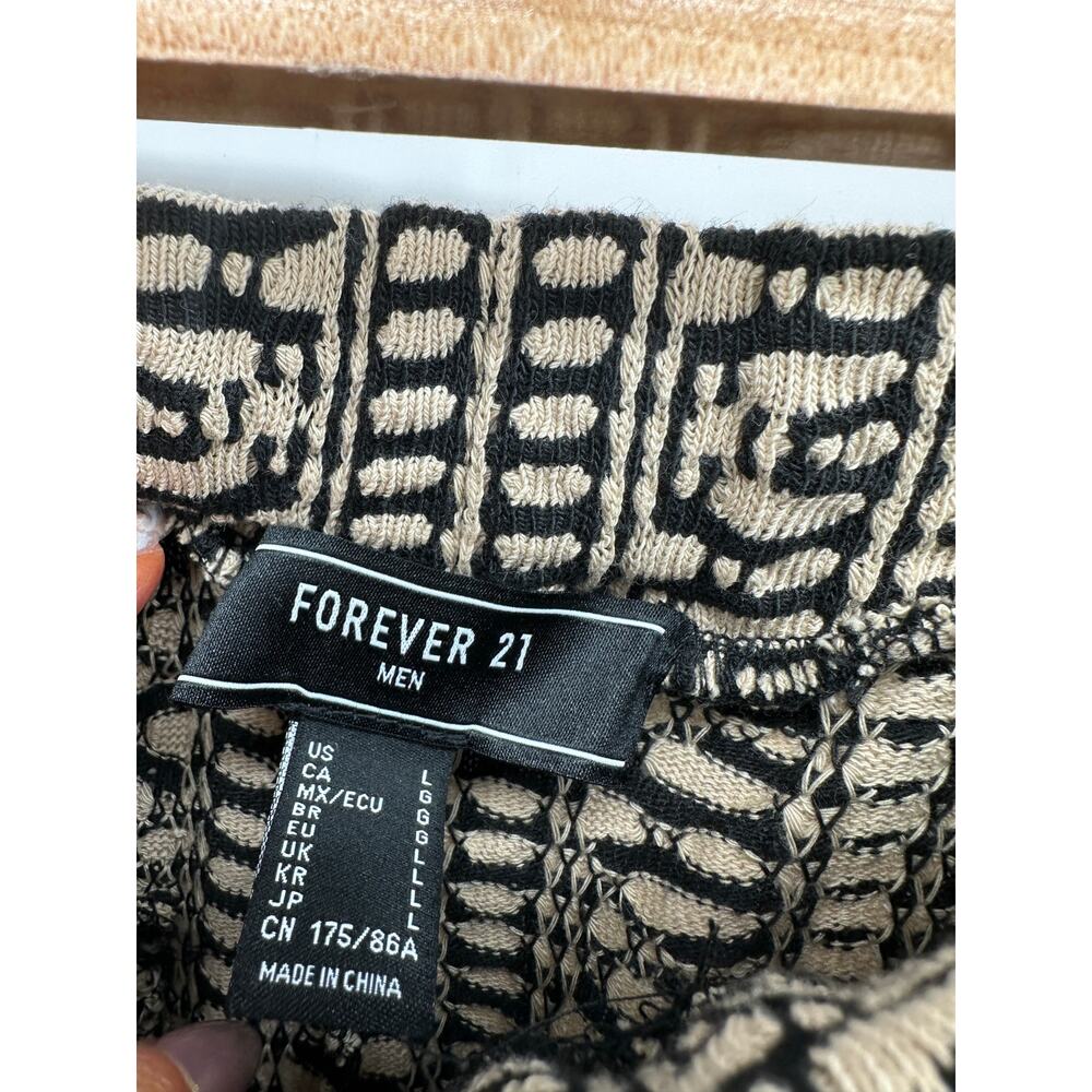 Forever 21 Pants Mens Size L Cream Geometric Printed Casual Slim NWT Vaca Resort - Picture 6 of 8